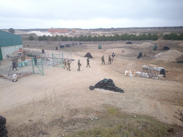  Towards the combat zone 